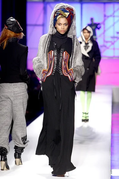 Look 5